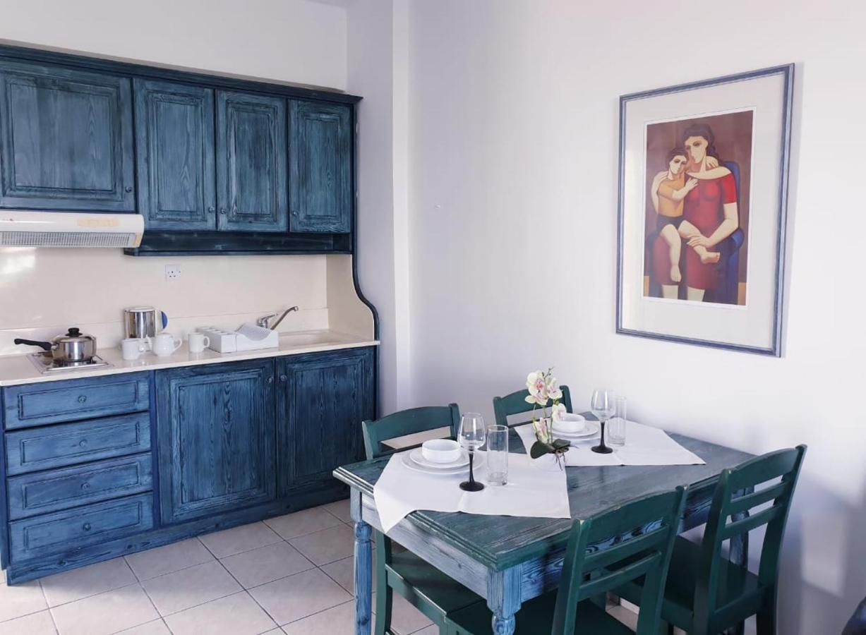 Sea Base Holiday Apartments Klorakas 외부 사진